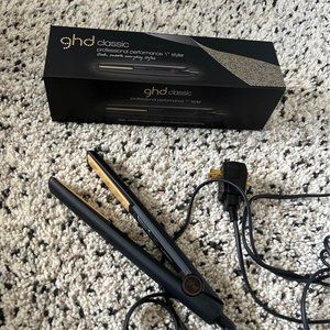 GHD IV Classic Styler like new * Black